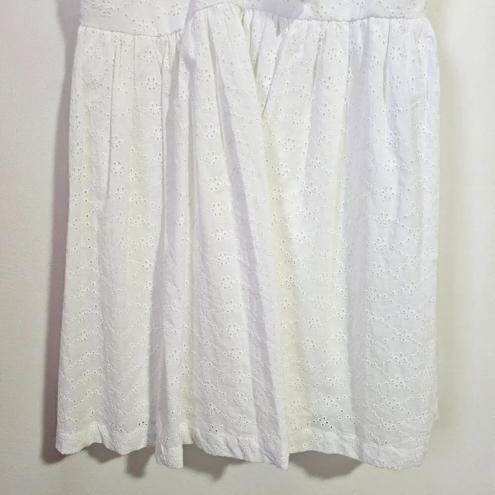 EUC LIKE NEW BAR III WHITE ANGLAISE FABRIC BOW TIE FRONT WHITE DRESS SIZE 10 / M